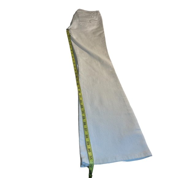 American Eagle Jeans Women Size 2 “Reel Flare” White AE77 Low Rise Flare EUC - Picture 14 of 14